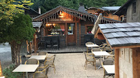 Atmosphère du Restaurant français La Crémerie des Aiguilles à Chamonix-Mont-Blanc - n°16