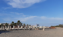 Farniente Plage'in fotoğrafı - rahatlamayı sevenler arasında popüler bir yer