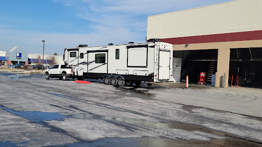 Tire Shop «Discount Tire Store - Naperville, IL», reviews and photos, 535 Fort Hill Dr, Naperville, IL 60540, USA