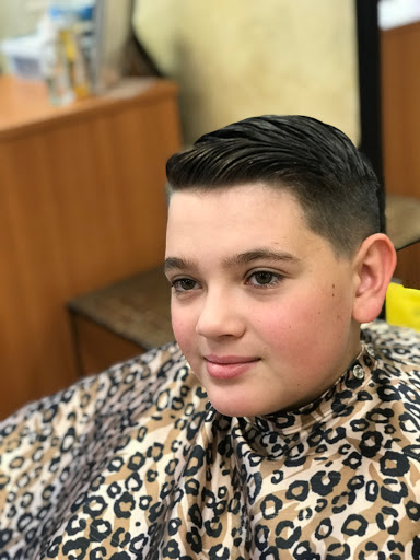 Hair Salon «The Studio Salon», reviews and photos, 1568 Kingwood Dr, Kingwood, TX 77339, USA