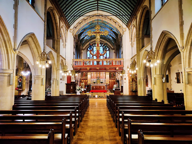 Reviews of Holy Rood Catholic Church in Watford - Church