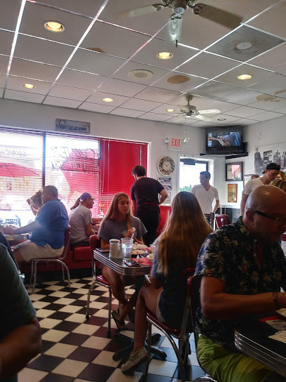 Ozzie's Luncheonette