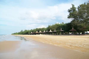 Pantai Lombang image