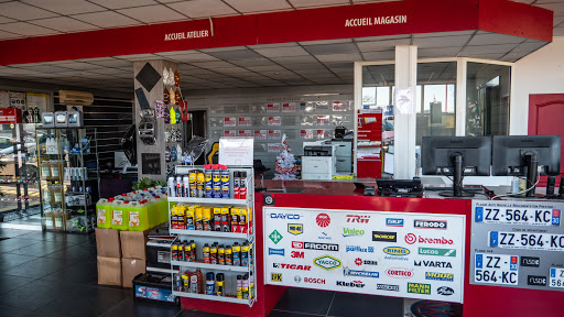 Photo 3 - Garage Du Pont Cassé