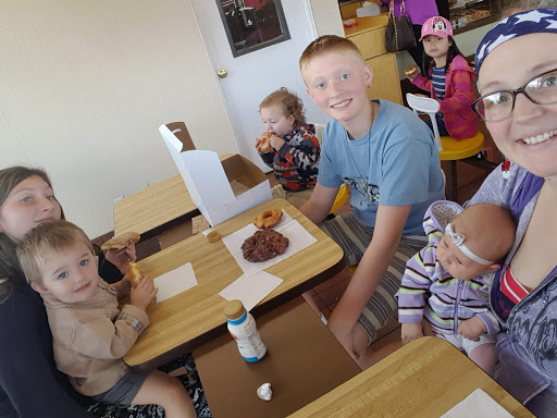 Donut Shop «Happy Donuts», reviews and photos, 305 2nd St NE, Puyallup, WA 98372, USA