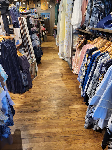 American Restaurant «Cracker Barrel Old Country Store», reviews and photos, 380 N Jacob Dr, Bloomington, IN 47404, USA