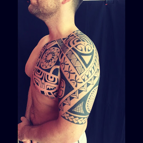 Aito tattoo. Tatouage Polynésien Öffnungszeiten