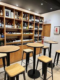 Atmosphère du Restaurant ESENCIA, cave et cuisine de partage à Montpellier - n°1