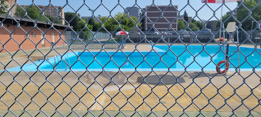 Leaside Park Outdoor Pool