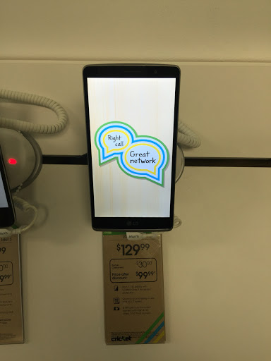 Cell Phone Store «Cricket Wireless», reviews and photos, 75 Holland St c, Somerville, MA 02144, USA