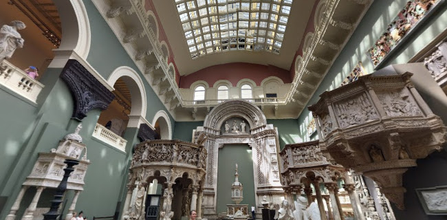 V&A Bookshop - London