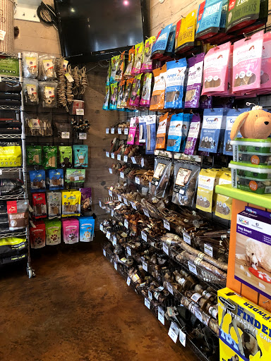 Pet Store «Fetch & Friskers Barkery and Bow-tique», reviews and photos, 701 S Main St, Boerne, TX 78006, USA