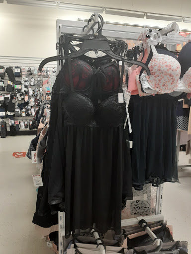 Department Store «T.J. Maxx», reviews and photos, 2150 N. Bellflower Blvd, Long Beach, CA 90815, USA