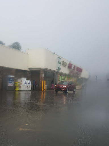 Grocery Store «Huron Market Food Inc», reviews and photos, 1116 W Huron St, Waterford Twp, MI 48328, USA