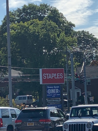 Office Supply Store «Staples», reviews and photos, 465 Tuckahoe Rd, Yonkers, NY 10710, USA