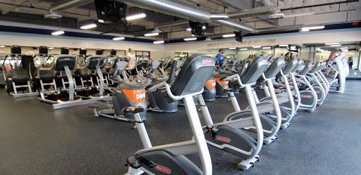 Health Club «Crunch - Huntington Beach», reviews and photos, 5894 Edinger Ave, Huntington Beach, CA 92649, USA