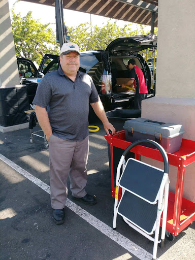 All-Thumbs Up Auto Glass Services image