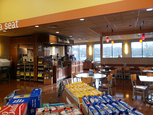 Grocery Store «Fred Meyer», reviews and photos, 19200 SW Martinazzi Ave, Tualatin, OR 97062, USA