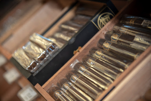 Liquor Store «Hokus Pokus Liquors», reviews and photos, 36519 Oak Plaza Ave Suite B, Prairieville, LA 70769, USA