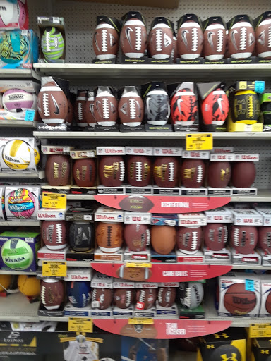 Sporting Goods Store «Big 5 Sporting Goods - Pomona», reviews and photos, 696 W Holt Ave, Pomona, CA 91768, USA