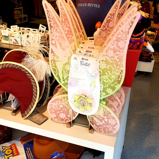 Toy Store «Disney Store», reviews and photos, 400 Premium Outlets Dr, Monroe, OH 45050, USA