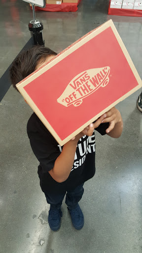 Shoe Store «WSS», reviews and photos, 7900 Sepulveda Blvd, Van Nuys, CA 91405, USA