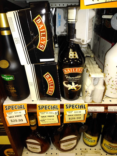 Liquor Store «Liquor & Wine Warehouse», reviews and photos, 1720 Eastchester Rd, Bronx, NY 10461, USA