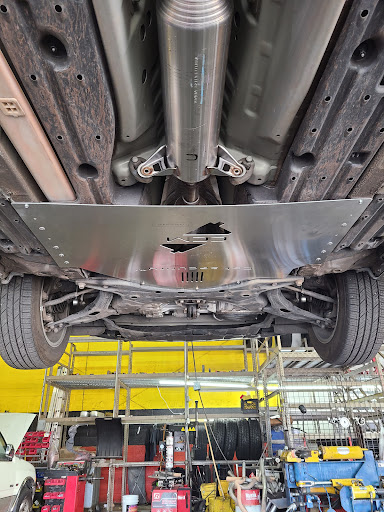 Auto Repair Shop «Meineke Car Care Center», reviews and photos, 2630 E Bell Rd #1, Phoenix, AZ 85032, USA