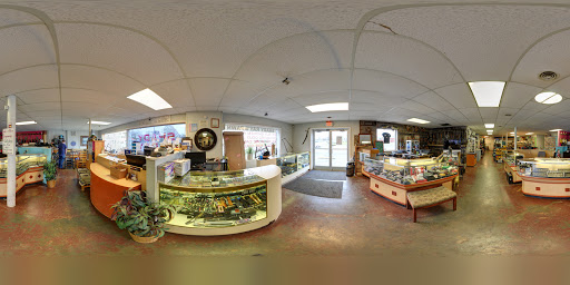 Pawn Shop «Shady Rays Pawn Shop», reviews and photos, 221 Gordon Ave, Bowling Green, KY 42101, USA