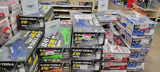 Hardware Store «Harbor Freight Tools», reviews and photos, 920 E 104th Ave, Thornton, CO 80233, USA