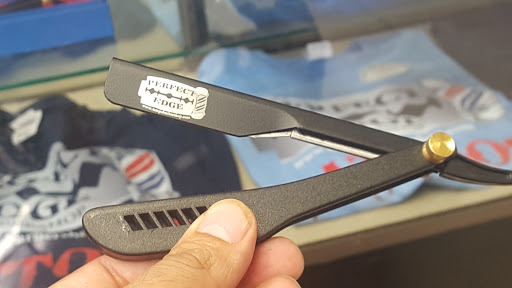 Barber Shop «Perfect Edge Barbershop & Tattoos», reviews and photos, 4015 S West Shore Blvd #4, Tampa, FL 33611, USA