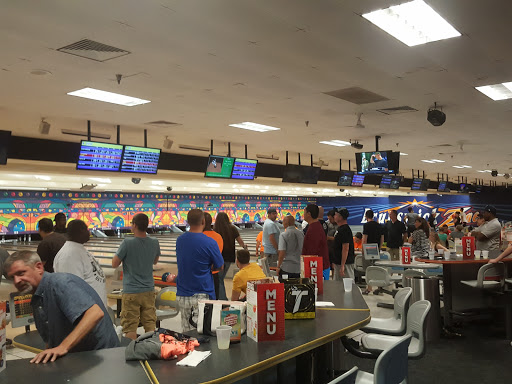 Bowling Alley «Brunswick Zone Turnersville Lanes», reviews and photos, 100 American Blvd, Turnersville, NJ 08012, USA