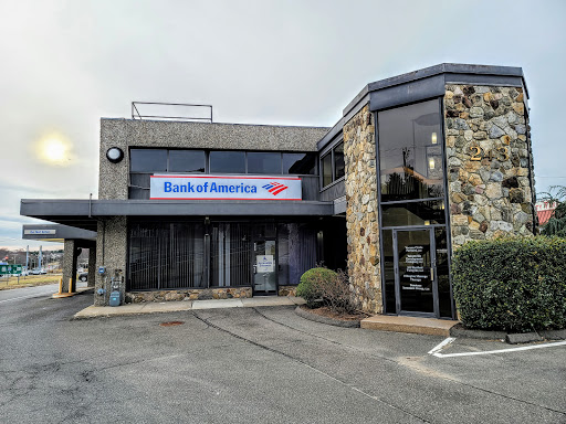 Bank of America with Drive-thru ATM in Vernon, Connecticut