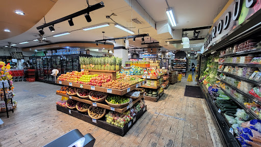 Supermarket «Super FI • Emporium», reviews and photos, 1635 Lexington Ave, New York, NY 10029, USA