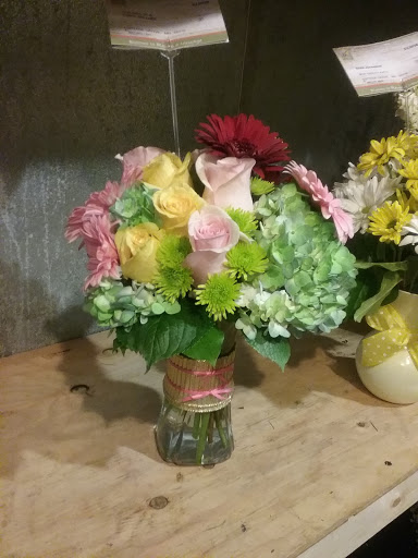 Florist «Cottage Grove Florist», reviews and photos, 8599 W Point Douglas Rd S #100, Cottage Grove, MN 55016, USA