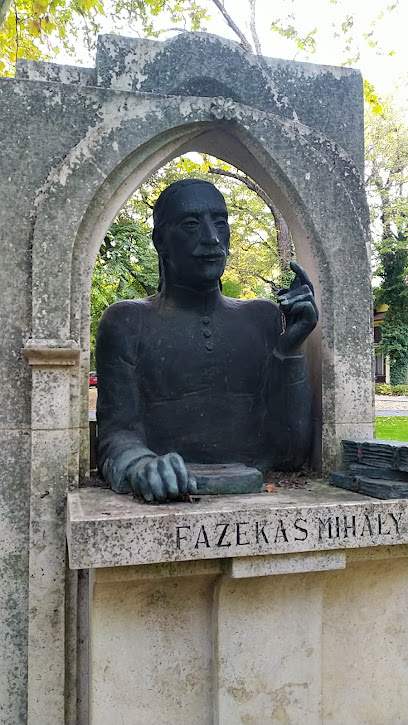 Fazekas Mihály szobor