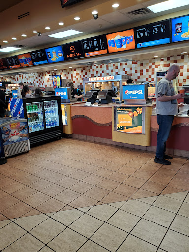 Movie Theater «Regal Cinemas Bridgeport Village 18 & IMAX», reviews and photos, 7329 SW Bridgeport Rd, Tigard, OR 97224, USA