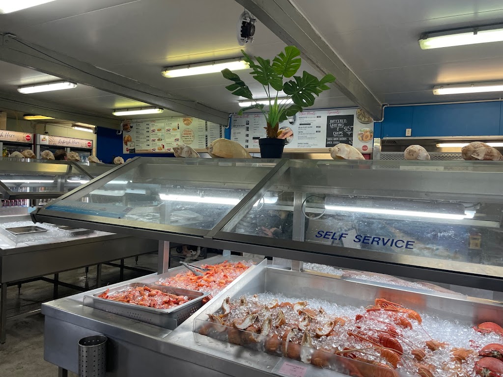 Peter's Seafood and Takeaway 4152