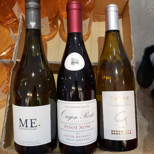 Liquor Store «BevMax Port Chester», reviews and photos, 449 Boston Post Rd, Port Chester, NY 10573, USA