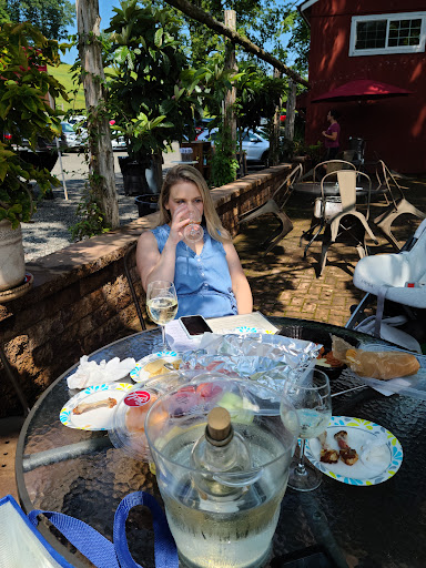 Vineyard «Rosabianca Vineyards», reviews and photos, 1536 Middletown Ave, Northford, CT 06472, USA