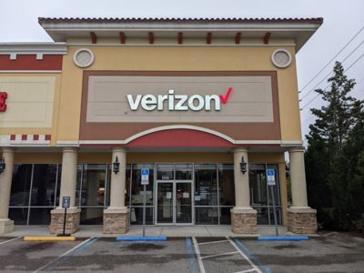 Cell Phone Store «Verizon», reviews and photos, 410 E Altamonte Dr #1000, Altamonte Springs, FL 32701, USA