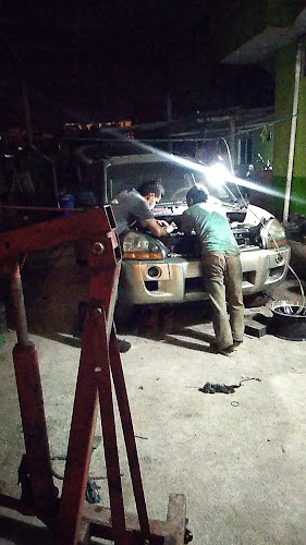 Opiniones de taller ivan izquierdo en Santo Domingo de los Colorados - Taller de reparación de automóviles