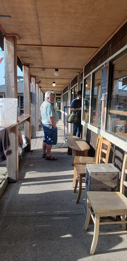 Restaurant «Cannon Beach Hardware & Public House», reviews and photos, 1235 S Hemlock St, Cannon Beach, OR 97110, USA