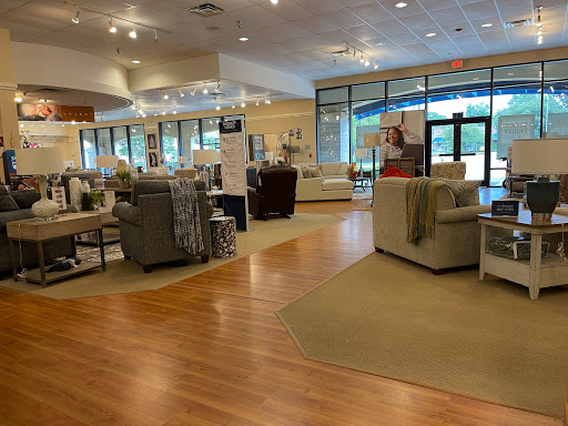Furniture Store «La-Z-Boy Furniture Galleries», reviews and photos, 4116 Oleander Dr, Wilmington, NC 28403, USA