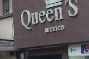 Queen's México image