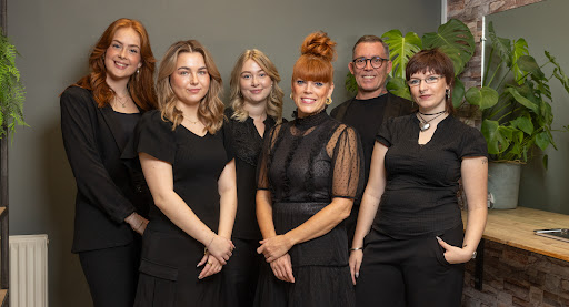 Fashion Cut Intercoiffure in MiddelfKunst, Middelfart