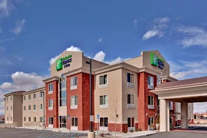 Holiday Inn Express & Suites Albuquerque Airport, an IHG Hotel image