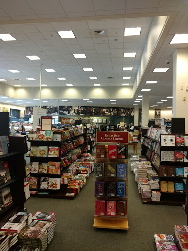 Book Store «Barnes & Noble», reviews and photos, 5101 Main St, Williamsburg, VA 23188, USA