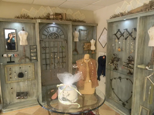 Day Spa «Lofty Salon Boutique & Spa», reviews and photos, 354 Maple Ave W, Vienna, VA 22180, USA