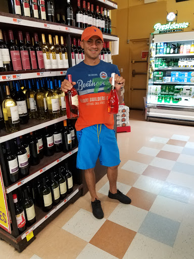 Grocery Store «Bravo Supermarkets», reviews and photos, 6767 Pembroke Rd, Pembroke Pines, FL 33023, USA